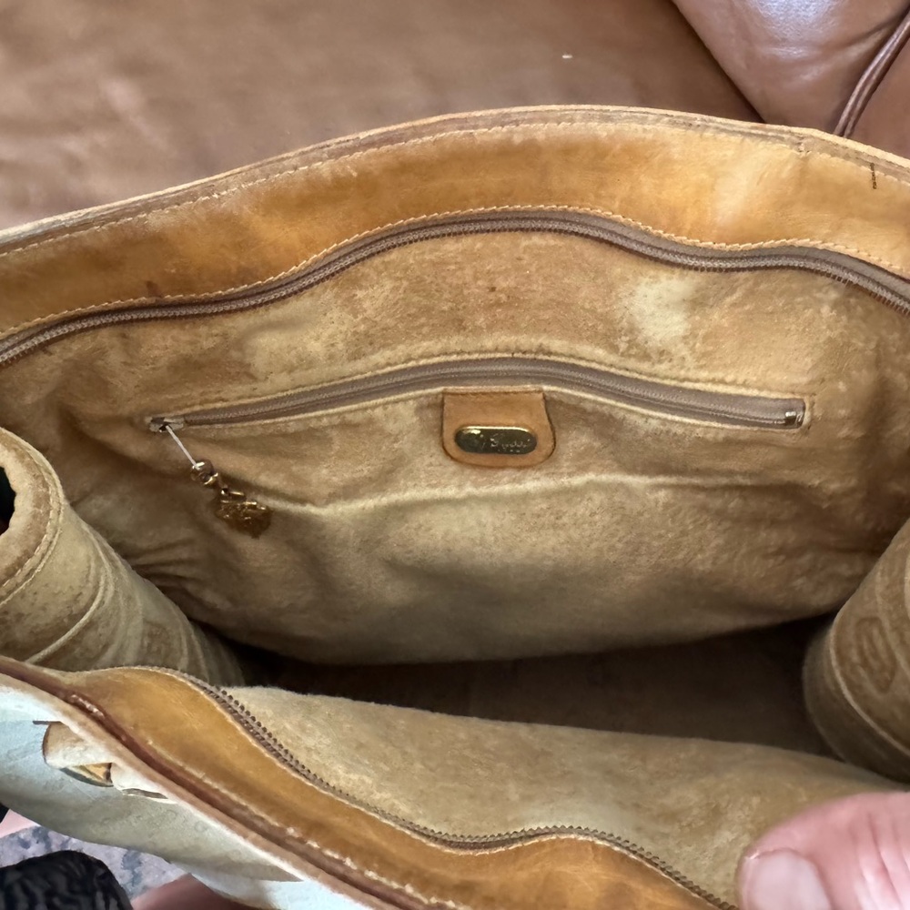 Vintage Gucci Beige Leather Canvas Shoulder Bag with Red and Green Stripe - Picture 13 of 16